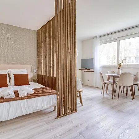 10min De Disney- 2min Rer A-30min Paris - Parking Gratuit شقة *